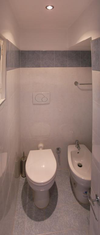 Casa Flora Villa San Terenzo Room photo